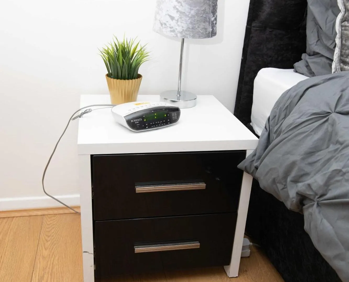 Emerald Excel City Airport O2 Apartment London 0*,  United Kingdom