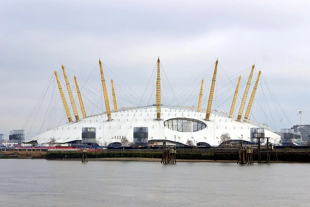 Emerald Excel City Airport O2 Apartment London 0*,  United Kingdom